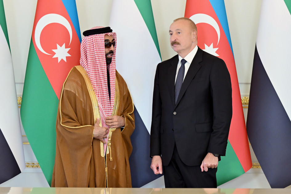Prezident İlham Əliyev Birləşmiş Ərəb Əmirliklərinin milli təhlükəsizlik müşavirini qəbul edib<font color=red> - FOTOLAR</font>