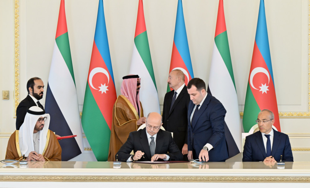 Prezident İlham Əliyev Birləşmiş Ərəb Əmirliklərinin milli təhlükəsizlik müşavirini qəbul edib<font color=red> - FOTOLAR</font>