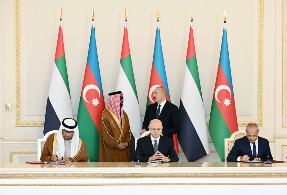 Prezident İlham Əliyev Birləşmiş Ərəb Əmirliklərinin milli təhlükəsizlik müşavirini qəbul edib<font color=red> - FOTOLAR</font>