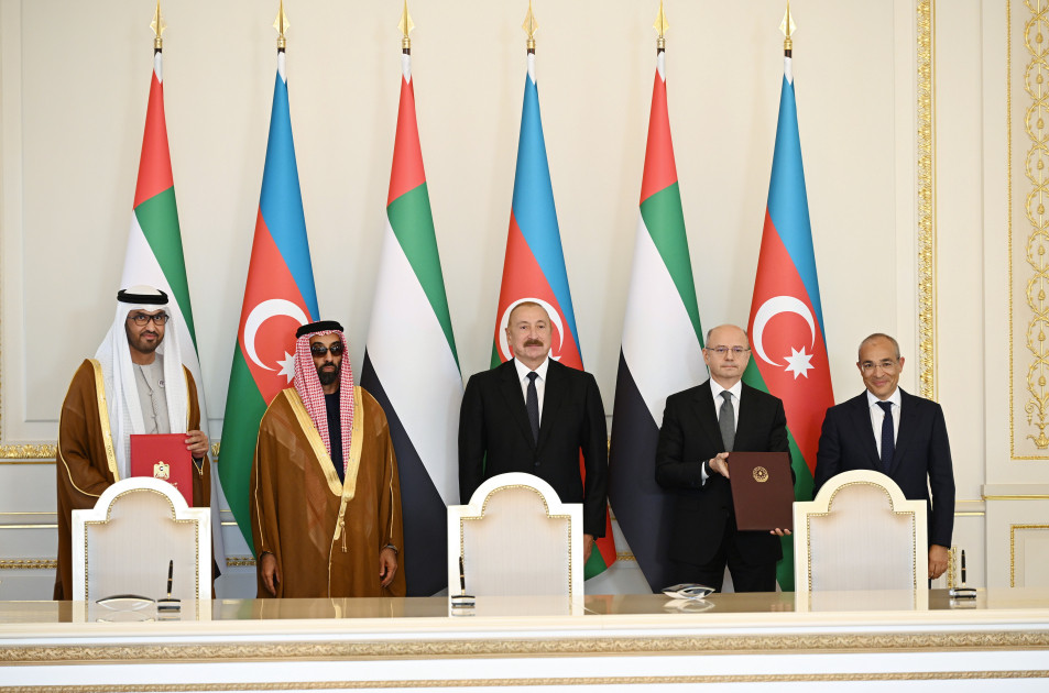 Prezident İlham Əliyev Birləşmiş Ərəb Əmirliklərinin milli təhlükəsizlik müşavirini qəbul edib<font color=red> - FOTOLAR</font>