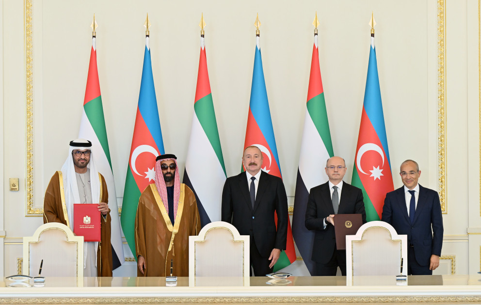 Prezident İlham Əliyev Birləşmiş Ərəb Əmirliklərinin milli təhlükəsizlik müşavirini qəbul edib<font color=red> - FOTOLAR</font>