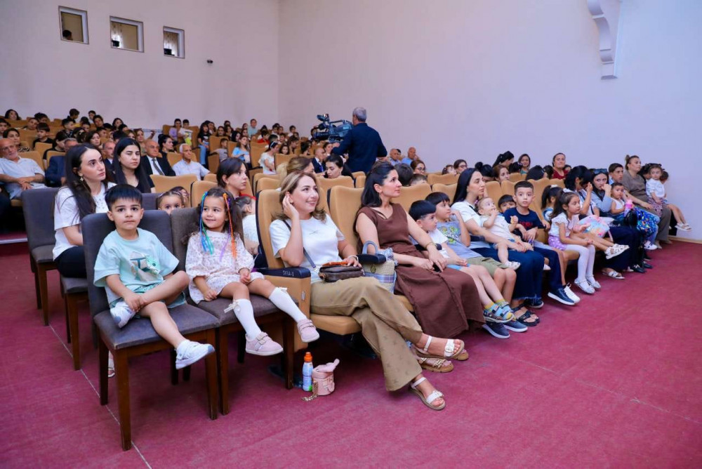Naxçıvan Dövlət Kukla Teatrının 37-ci ildönümü qeyd olunub<font color=red> - FOTOLAR</font>
