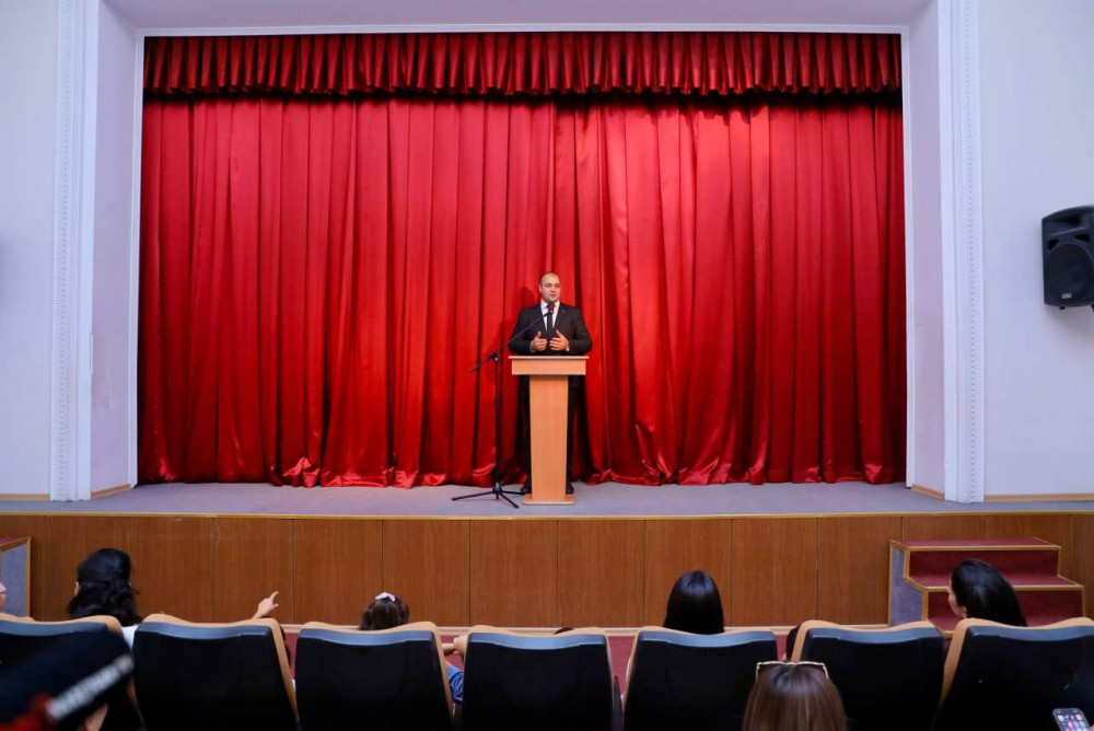 Naxçıvan Dövlət Kukla Teatrının 37-ci ildönümü qeyd olunub<font color=red> - FOTOLAR</font>
