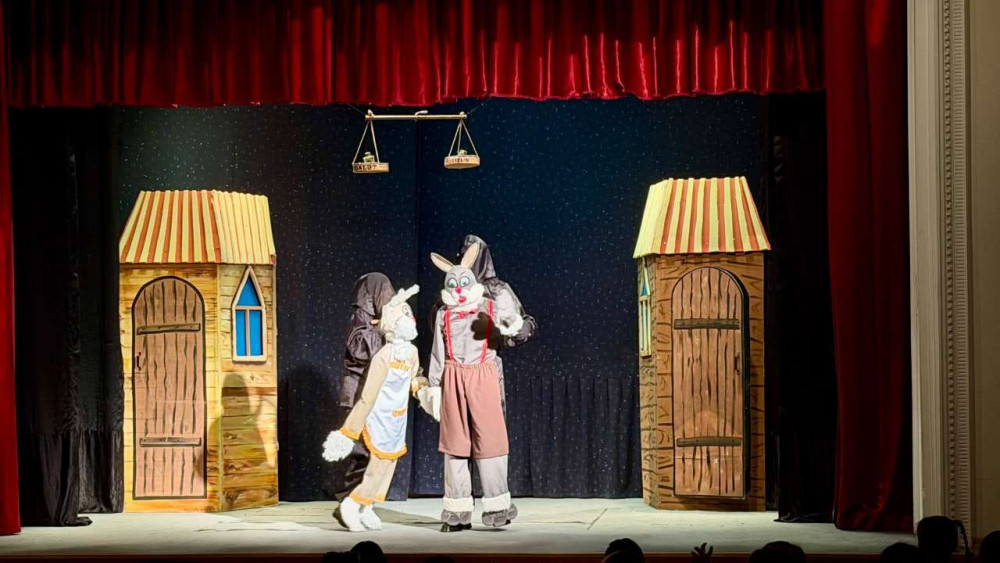Naxçıvan Dövlət Kukla Teatrının 37-ci ildönümü qeyd olunub<font color=red> - FOTOLAR</font>