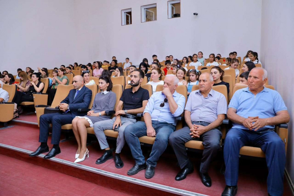 Naxçıvan Dövlət Kukla Teatrının 37-ci ildönümü qeyd olunub<font color=red> - FOTOLAR</font>