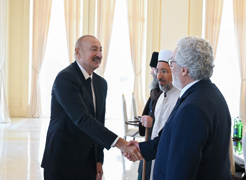 İlham Əliyev Bakıda keçirilən beynəlxalq konfransların iştirakçılarını qəbul edib<font color='red'> - YENİLƏNİB</font><font color=red> - FOTOLAR</font>