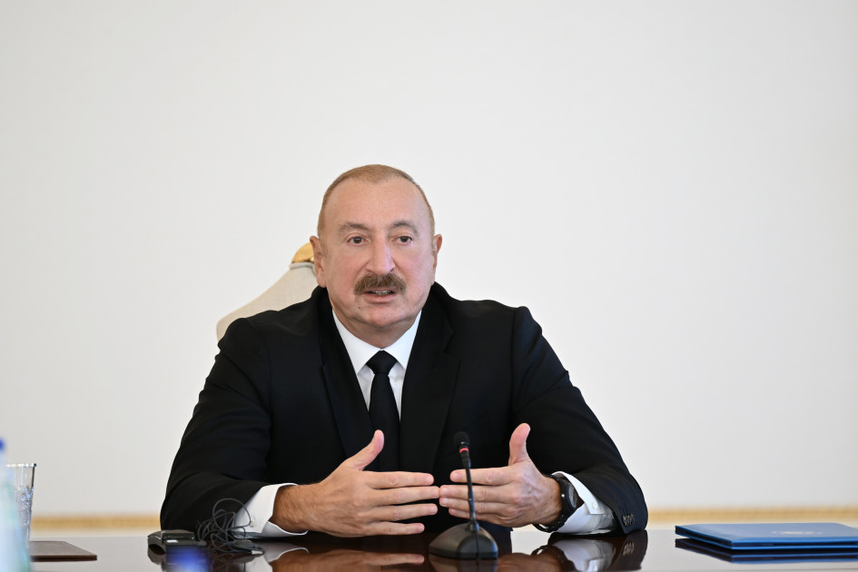 İlham Əliyev Bakıda keçirilən beynəlxalq konfransların iştirakçılarını qəbul edib<font color='red'> - YENİLƏNİB</font><font color=red> - FOTOLAR</font>