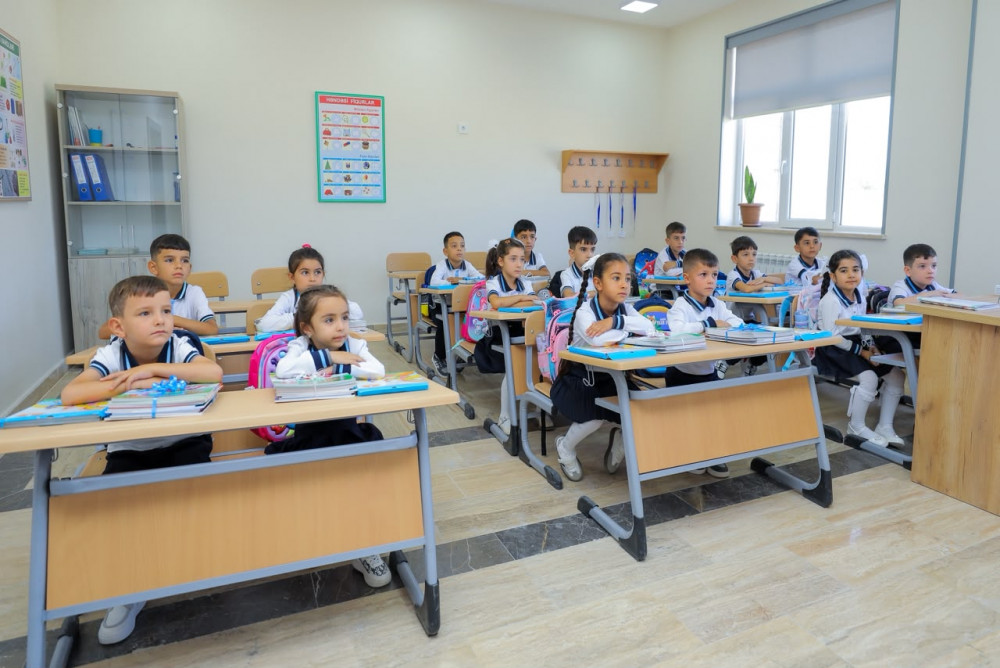 Naxçıvanda Bilik Günündə Nehrəm qəsəbə 3 nömrəli tam orta məktəbi istifadəyə verilib<font color=red> - FOTOLAR</font>