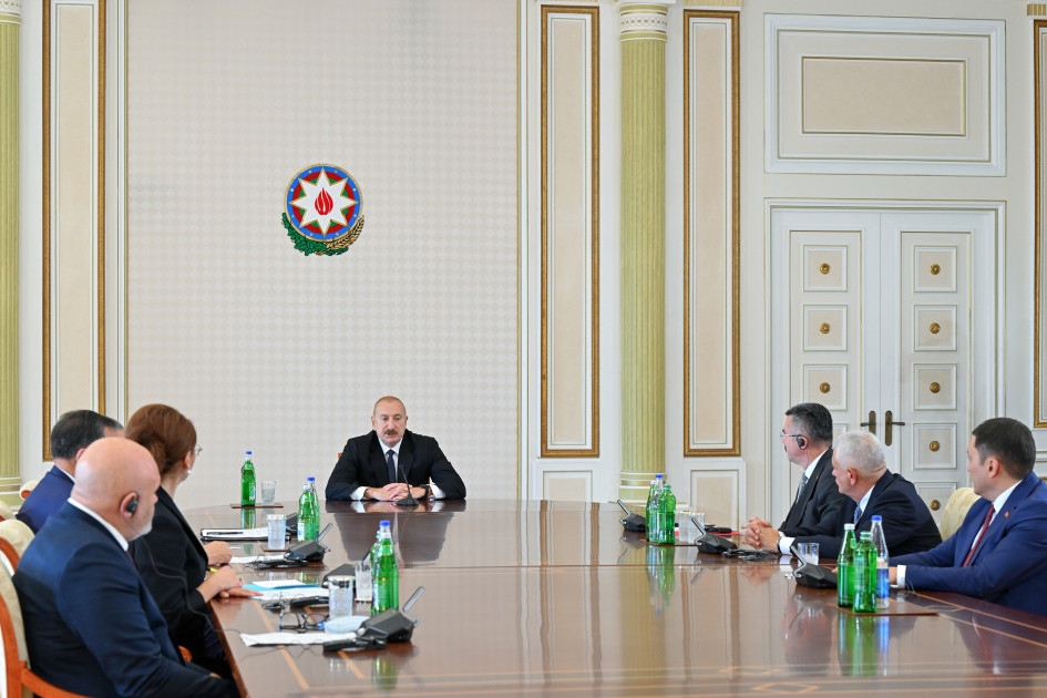 Prezident İlham Əliyev TDT-yə üzv ölkələrin təhlükəsizlik üzrə rəhbər şəxslərini qəbul edib<font color='red'> - YENİLƏNƏCƏK</font><font color=red> - FOTOLAR</font>
