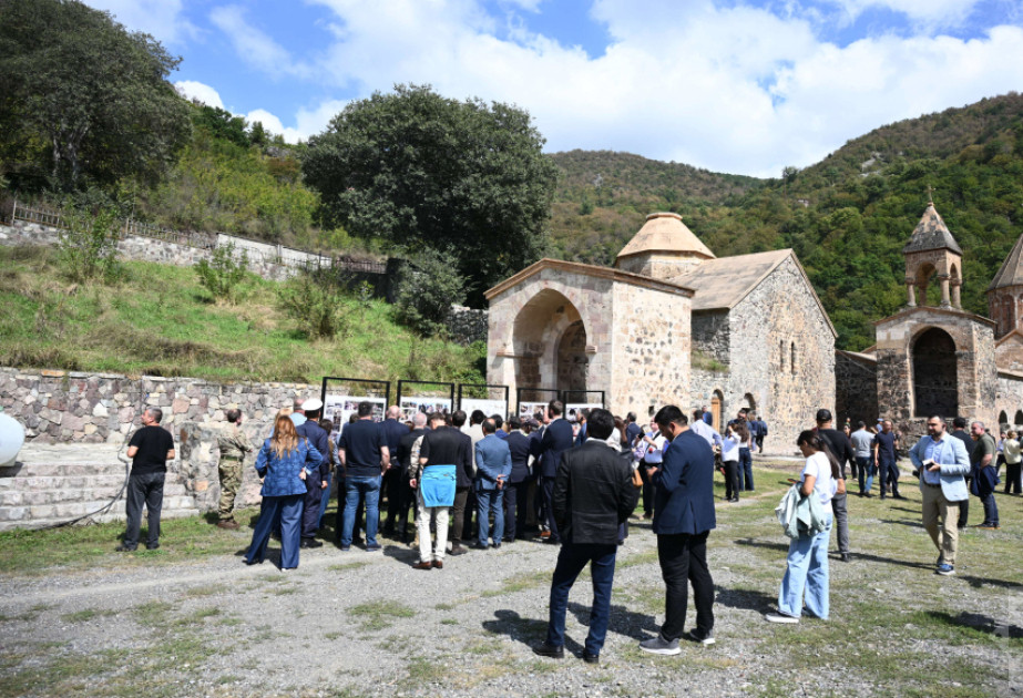 Azərbaycan QHT-ləri diplomatik korpusun azad edilmiş ərazilərə səfəri ilə bağlı Ermənistanda başlanmış kampaniyanı pisləyib<font color=red> - FOTOLAR</font>