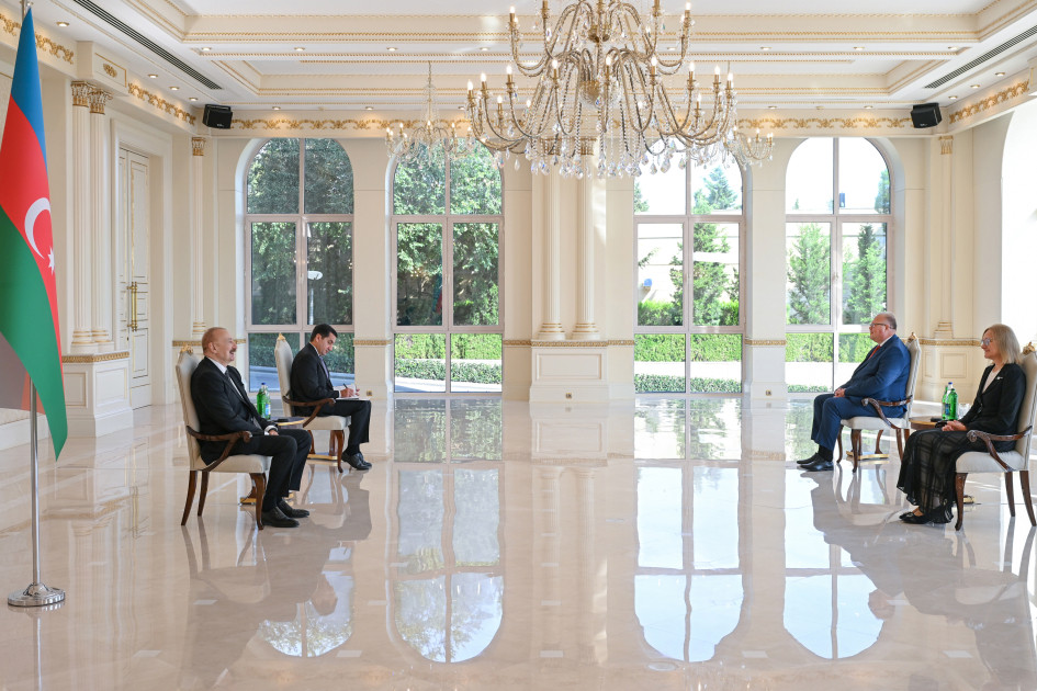 Prezident İlham Əliyev Estoniyanın Azərbaycanda yeni təyin olunmuş səfirini qəbul edib<font color=red> - FOTOLAR</font>