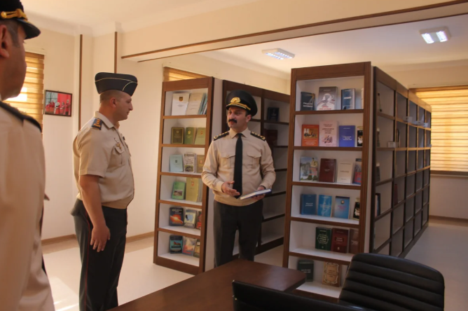 Hərbi Prokurorluğun rəhbərliyi Naxçıvanda hərbi qulluqçularla görüşüb<font color=red> - FOTOLAR</font>