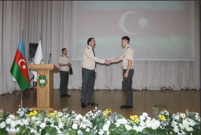 Hərbi Prokurorluğun rəhbərliyi Naxçıvanda hərbi qulluqçularla görüşüb<font color=red> - FOTOLAR</font>