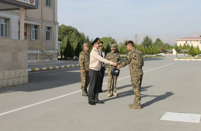 Hərbi Prokurorluğun rəhbərliyi Naxçıvanda hərbi qulluqçularla görüşüb<font color=red> - FOTOLAR</font>