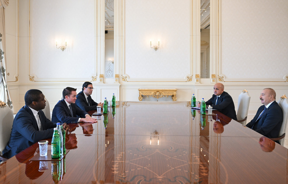 Prezident İlham Əliyev “Brookfield Asset Management” şirkətinin baş icraçı direktorunu qəbul edib<font color=red> - FOTOLAR</font>