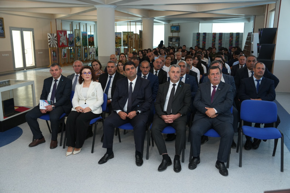 NDU-da Anım Günü: Şəhidlərin xatirəsi yad edilib, sərgilər təşkil olunub<font color=red> - FOTOLAR</font>