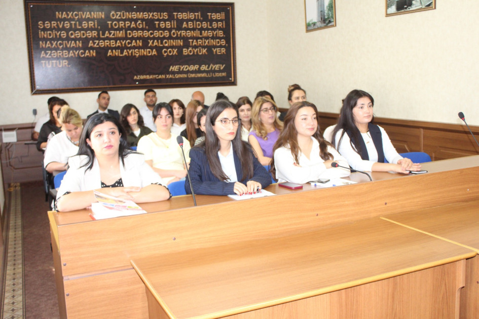 AMEA Naxçıvan Bölməsində Anım Gününə həsr olunmuş konfrans təşkil edilib<font color=red> - FOTOLAR</font>