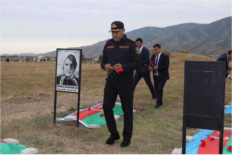 Xocalıda Anım Günü ilə bağlı Şəhidlər xiyabanı ziyarət olunub<font color=red> - FOTOLAR</font>