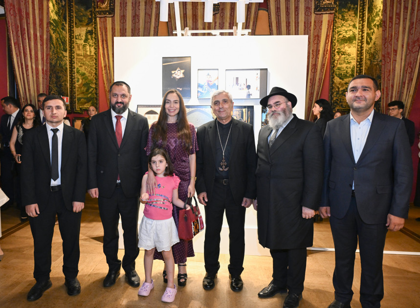 Romada “Harmoniya” sənədli filminin təqdimatı olub<font color=red> - FOTOLAR</font>