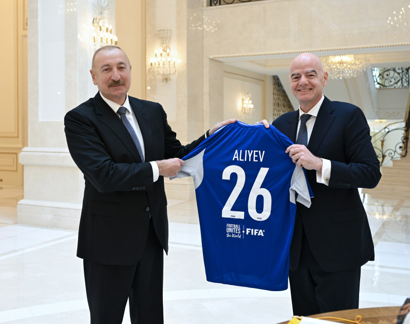 Prezident İlham Əliyev FIFA-nın prezidentini qəbul edib<font color=red> - FOTOLAR</font>