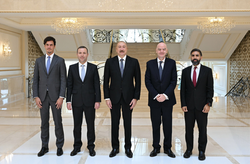 Prezident İlham Əliyev FIFA-nın prezidentini qəbul edib<font color=red> - FOTOLAR</font>
