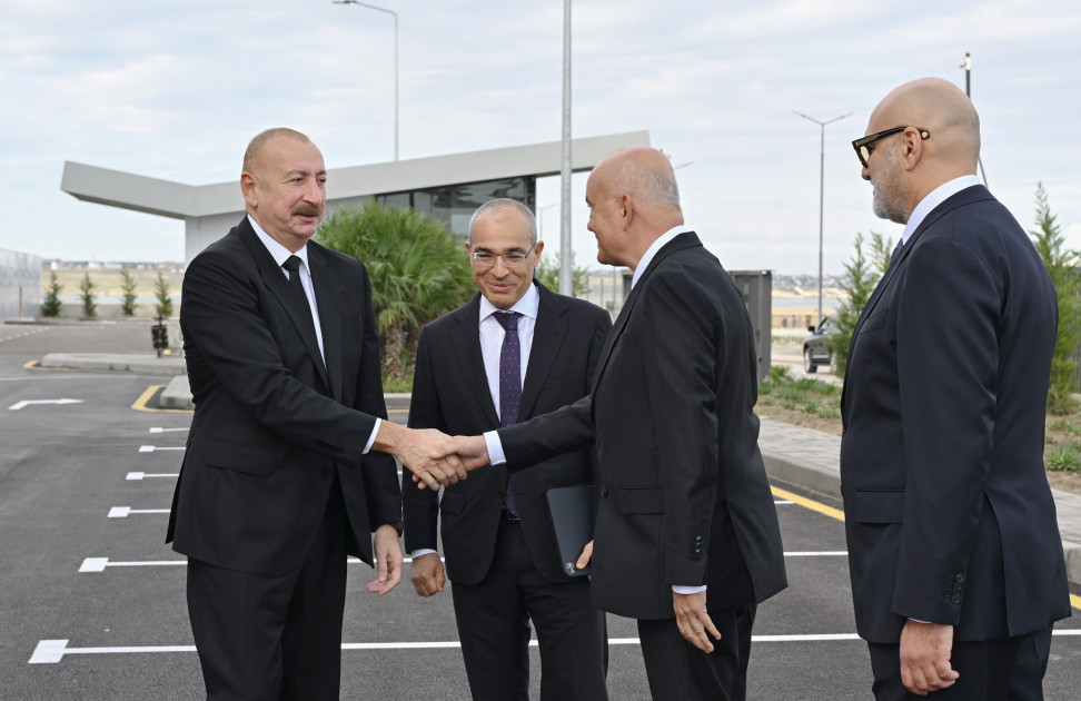 Prezident İlham Əliyev Pirallahı Sənaye Parkında dərman istehsalı müəssisəsinin açılışında iştirak edib<font color=red> - FOTOLAR</font>