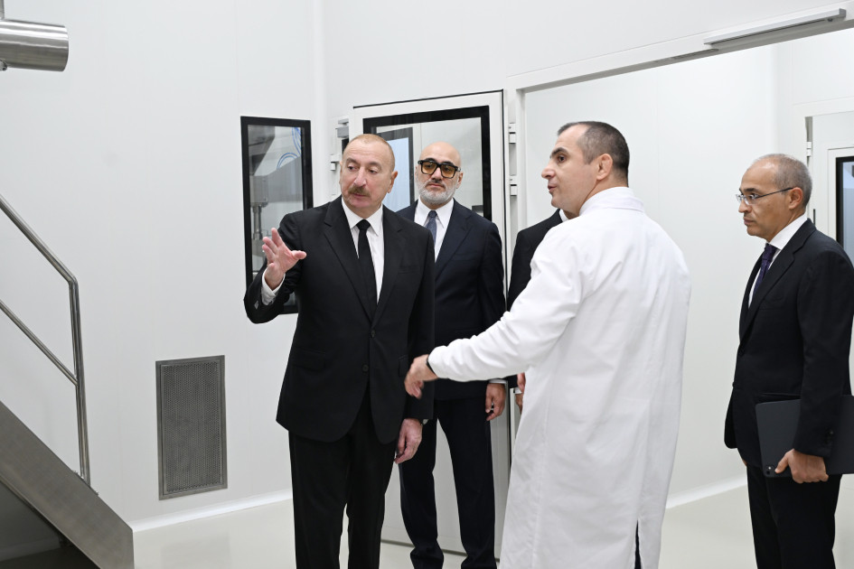 Prezident İlham Əliyev Pirallahı Sənaye Parkında dərman istehsalı müəssisəsinin açılışında iştirak edib<font color=red> - FOTOLAR</font>