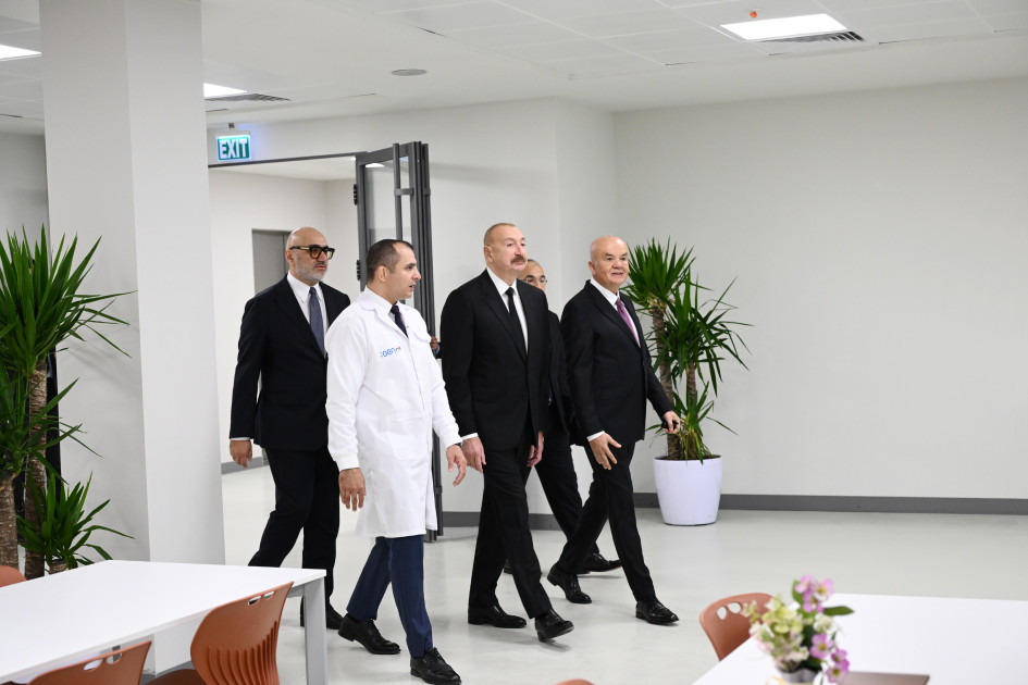 Prezident İlham Əliyev Pirallahı Sənaye Parkında dərman istehsalı müəssisəsinin açılışında iştirak edib<font color=red> - FOTOLAR</font>