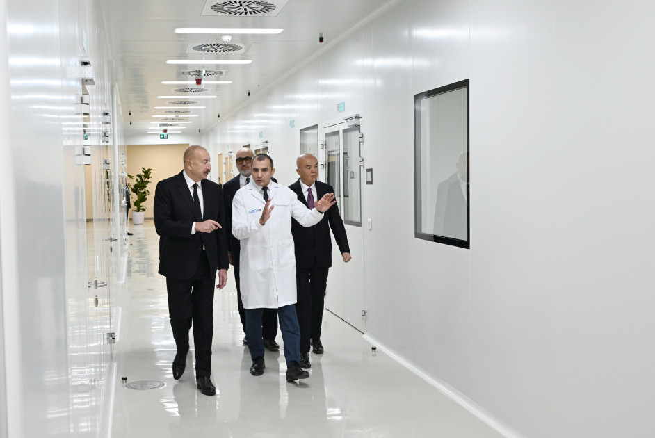 Prezident İlham Əliyev Pirallahı Sənaye Parkında dərman istehsalı müəssisəsinin açılışında iştirak edib<font color=red> - FOTOLAR</font>