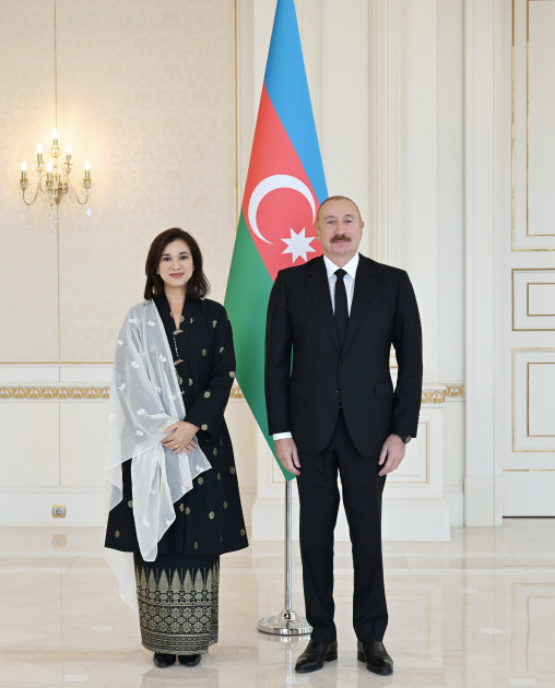 Prezident İlham Əliyev Malayziyanın Azərbaycanda yeni təyin olunmuş səfirini qəbul edib<font color=red> - FOTOLAR</font>