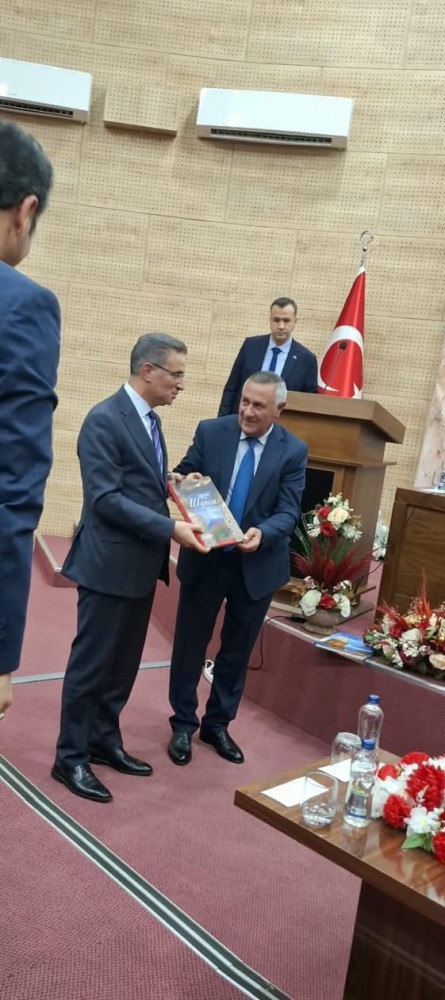 AMEA Naxçıvan Bölməsinin sədri, akademik İsmayıl Hacıyev Ərzurumda keçirilən konfransda iştirak edib<font color=red> - FOTOLAR</font>