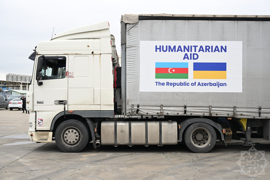 Azərbaycandan Ukraynaya növbəti humanitar yardım göndərilib<font color=red> - FOTOLAR</font>