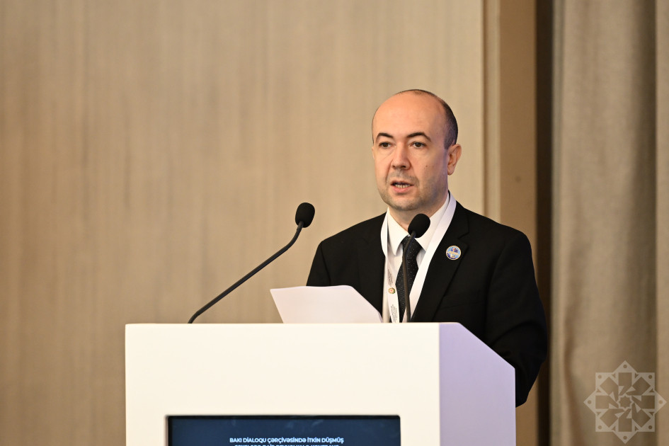 İtkin düşmüş şəxslərlə bağlı Bakı Dialoqu formatında IV beynəlxalq konfrans işə başlayıb<font color='red'> - YENİLƏNİB</font><font color=red> - FOTOLAR</font>