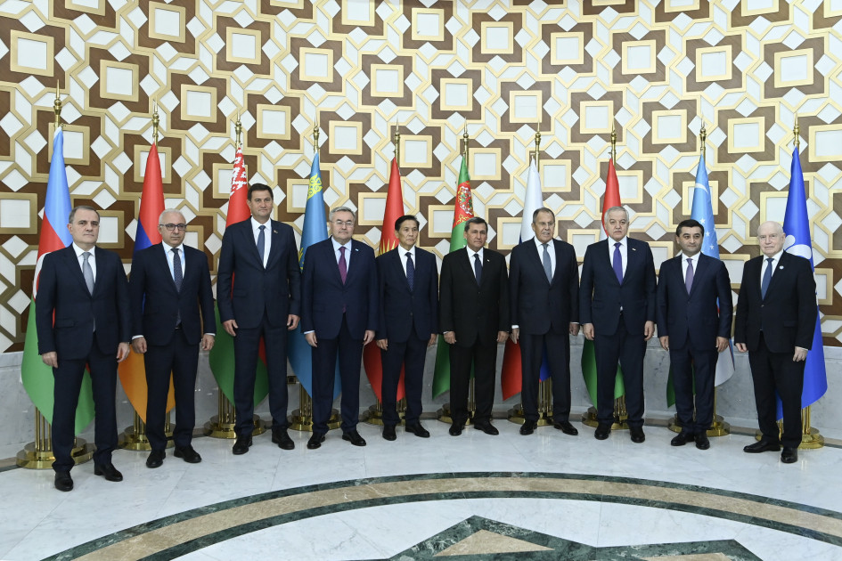 Ceyhun Bayramov: Azərbaycan MDB dövlətləri ilə qarşılıqlı faydalı əməkdaşlıq prinsiplərinə sadiqdir<font color=red> - FOTOLAR</font>