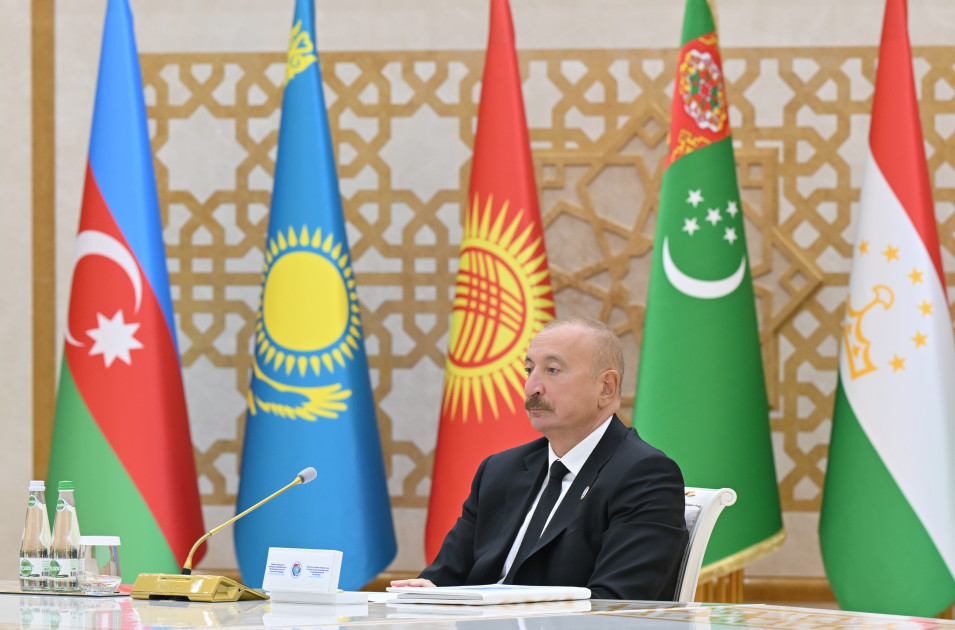 Türkmənbaşıda Azərbaycan və Mərkəzi Asiya Dövlət başçılarının 8-ci Məşvərət görüşü keçirilib<font color='red'> - YENİLƏNƏCƏK</font><font color=red> - FOTOLAR</font>
