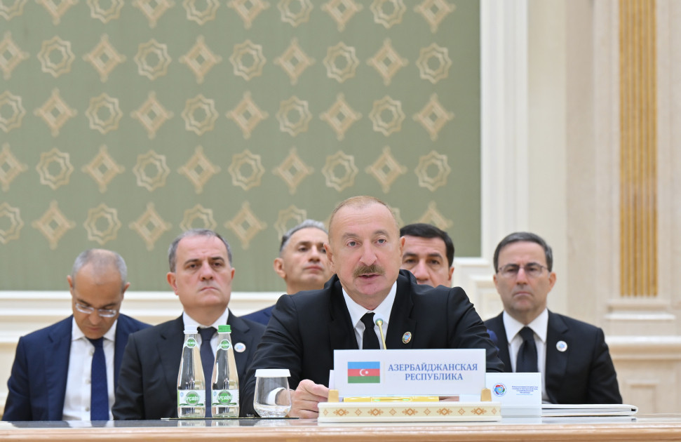 Türkmənbaşıda Azərbaycan və Mərkəzi Asiya Dövlət başçılarının 8-ci Məşvərət görüşü keçirilib<font color='red'> - YENİLƏNƏCƏK</font><font color=red> - FOTOLAR</font>