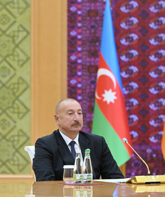 Prezident İlham Əliyev MDB Dövlət Başçıları Şurasının məhdud tərkibdə iclasında iştirak edib<font color='red'> - YENİLƏNİB</font><font color=red> - FOTOLAR</font>