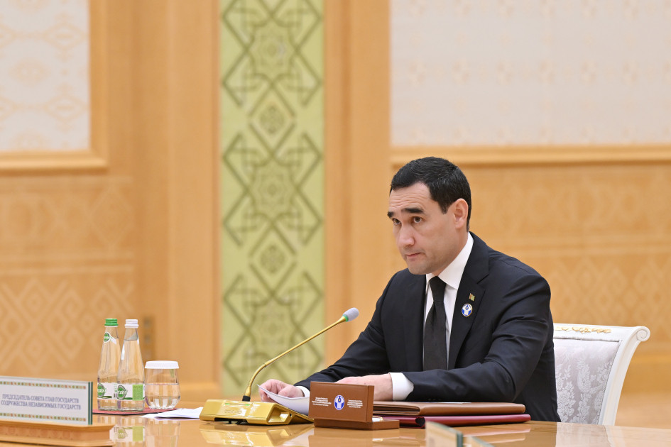 Prezident İlham Əliyev MDB Dövlət Başçıları Şurasının məhdud tərkibdə iclasında iştirak edib<font color='red'> - YENİLƏNİB</font><font color=red> - FOTOLAR</font>