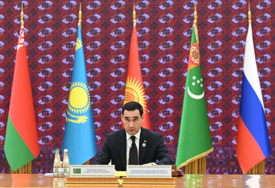 Prezident İlham Əliyev MDB Dövlət Başçıları Şurasının məhdud tərkibdə iclasında iştirak edib<font color='red'> - YENİLƏNİB</font><font color=red> - FOTOLAR</font>