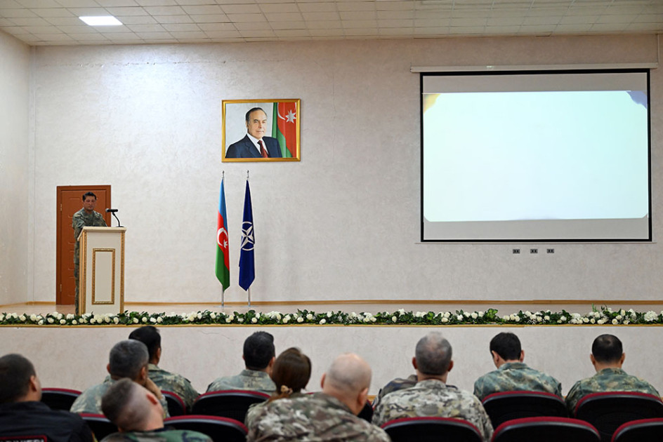 Bakıda NATO-nun təlim kursu keçirilir<font color=red> - FOTOLAR</font>