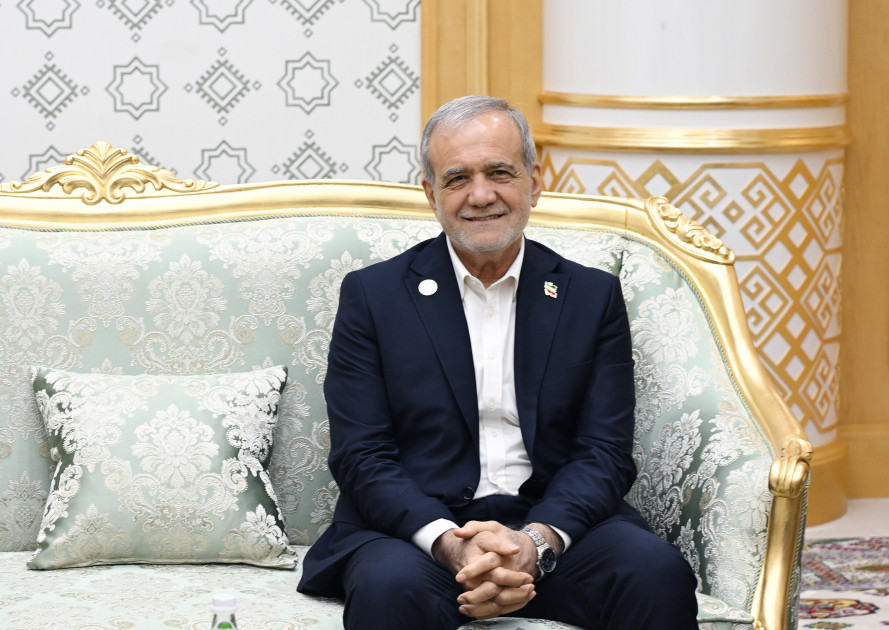 Türkmənbaşı şəhərində Prezident İlham Əliyevin İran Prezidenti ilə görüşü keçirilib<font color='red'> - YENİLƏNƏCƏK</font><font color=red> - FOTOLAR</font>