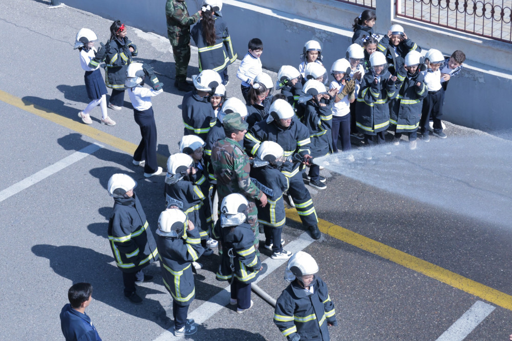 Naxçıvan Şəhər Dövlət Yanğından Mühafizə Hissəsində “açıq qapı günü” tədbiri keçirilib<font color=red> - FOTOLAR</font>