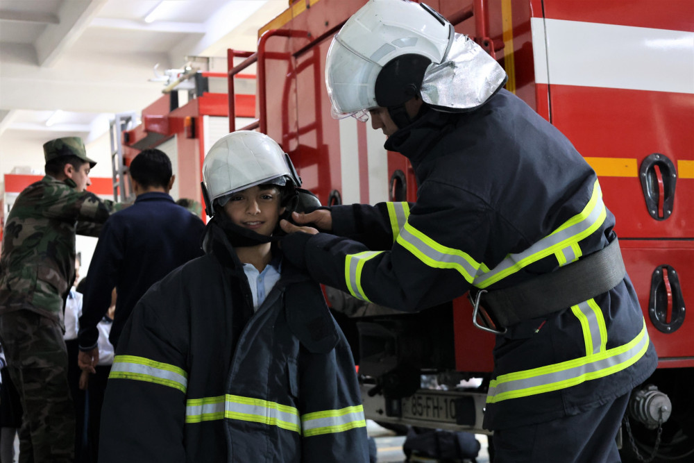 Naxçıvan Şəhər Dövlət Yanğından Mühafizə Hissəsində “açıq qapı günü” tədbiri keçirilib<font color=red> - FOTOLAR</font>