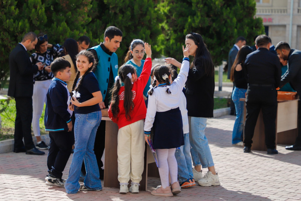Naxçıvan şəhərində “Qürur rəngləri” kvest oyunu keçirilib<font color=red> - FOTOLAR</font>