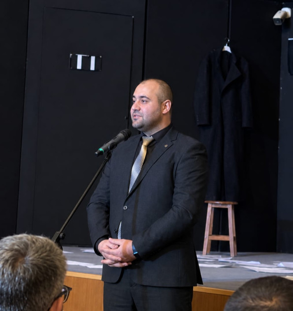 Naxçıvanda Ərzurum Şəhər Teatrının “Madmazelin pişiyi” tamaşası nümayiş olunub<font color=red> - FOTOLAR</font>