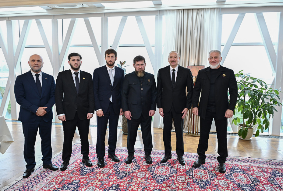 Prezident İlham Əliyev və Rusiyanın Çeçenistan Respublikasının başçısı birgə nahar ediblər<font color=red> - FOTOLAR</font>