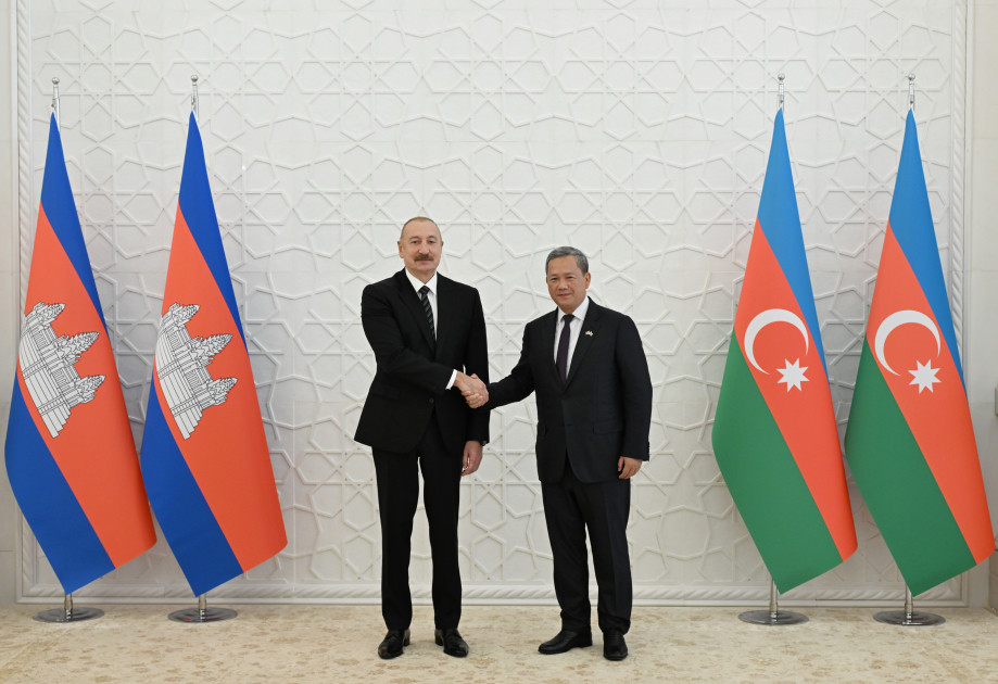 Kamboca Baş nazirinin Bakıda rəsmi qarşılanma mərasimi olub<font color=red> - FOTOLAR</font>