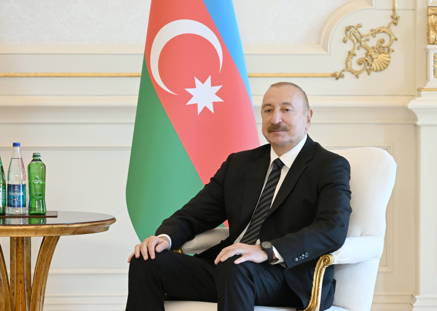 Azərbaycan Prezidenti İlham Əliyevin Kambocanın Baş naziri ilə məhdud tərkibdə görüşü olub<font color=red> - FOTOLAR</font>