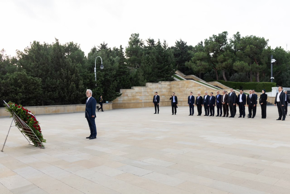 Daxili işlər naziri iranlı həmkarı ilə görüşüb<font color=red> - FOTOLAR</font>