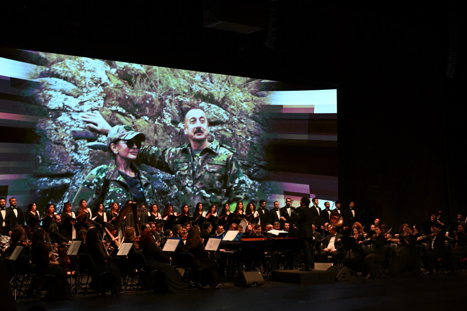 Azərbaycanın nəhəng kinematoqrafiya layihələrindən birinin – “44” bədii filminin premyerası olub<font color=red> - FOTOLAR</font>